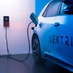 Statie Incarcare Masini Electrice LEKTRI.CO 1P7K + Montaj Gratuit; Monofazata, 7.4 kW, 32A, Type 2, Cablu 5m, Wi-Fi