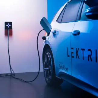 Statie Incarcare Masini Electrice LEKTRI.CO 1P7K + Montaj Gratuit; Monofazata, 7.4 kW, 32A, Type 2, Cablu 5m, Wi-Fi